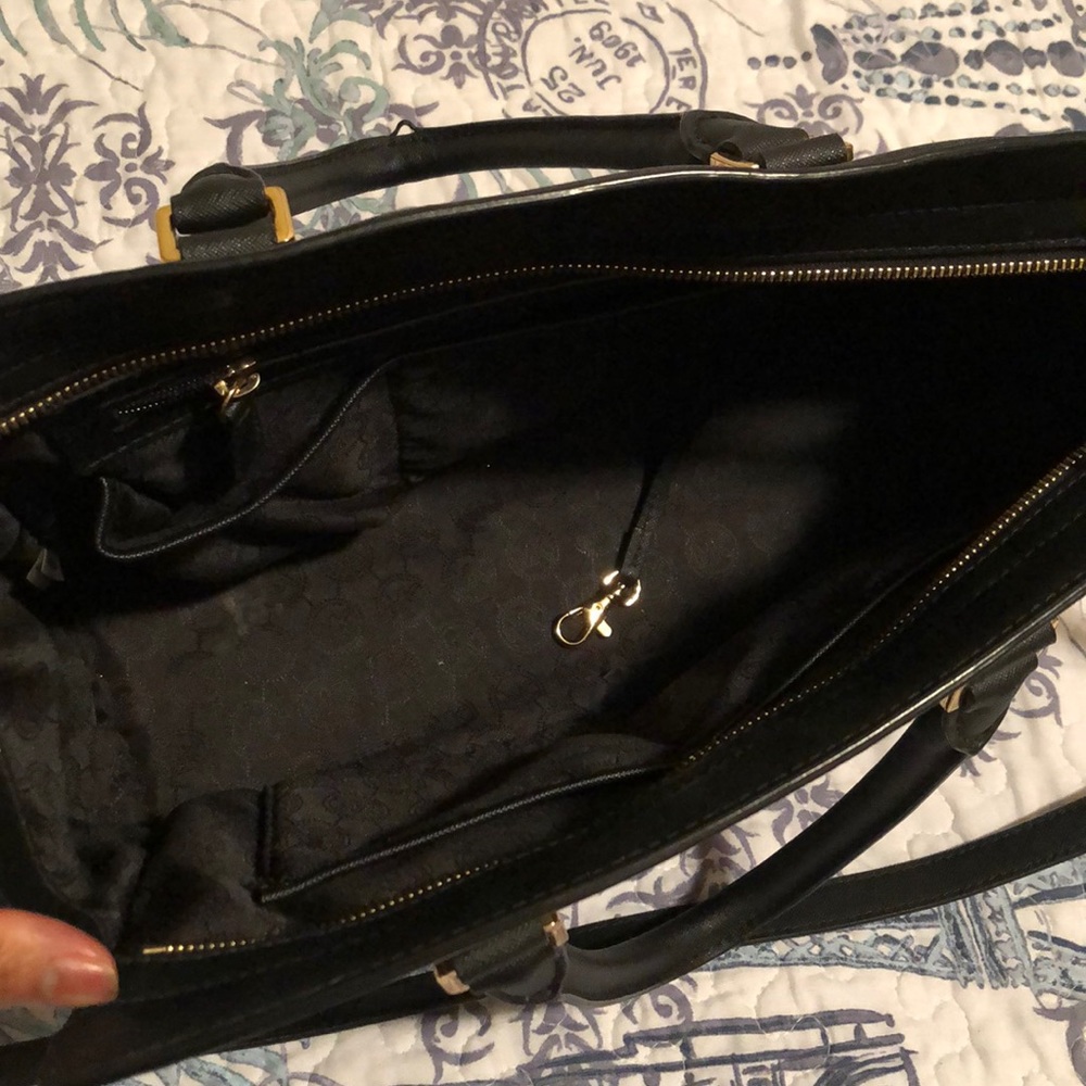 Michael Kors - Picture 2 of 5